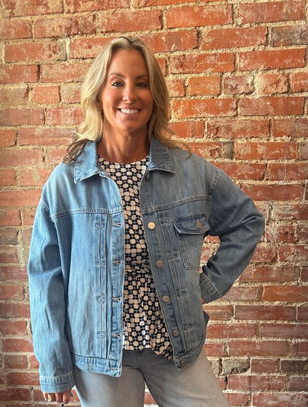 PINTUCK DETAILED BOXY JACKET
