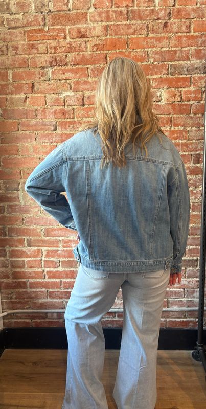PINTUCK DETAILED BOXY JACKET