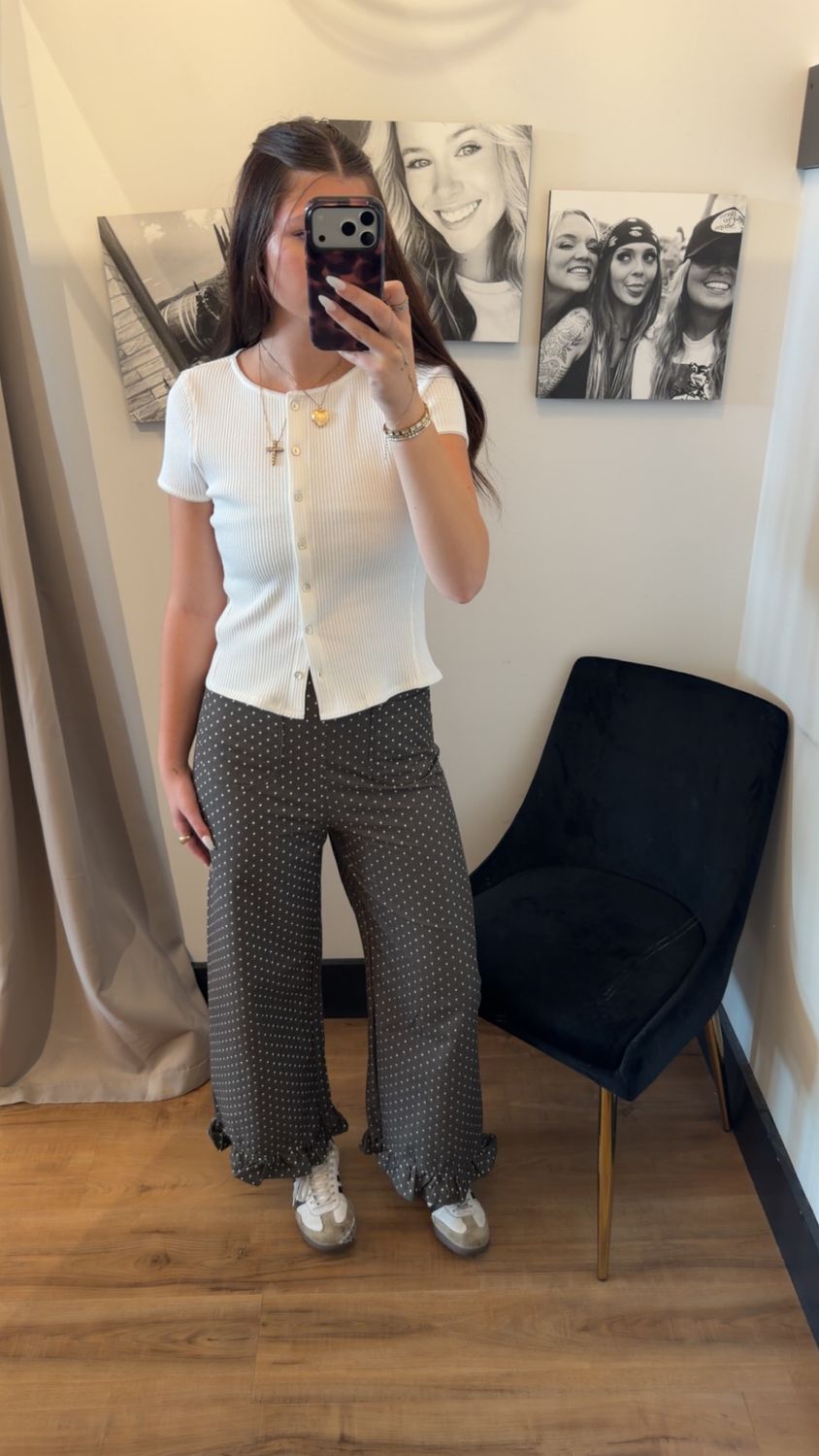 CROPPED RUFFLE HEM PANTS