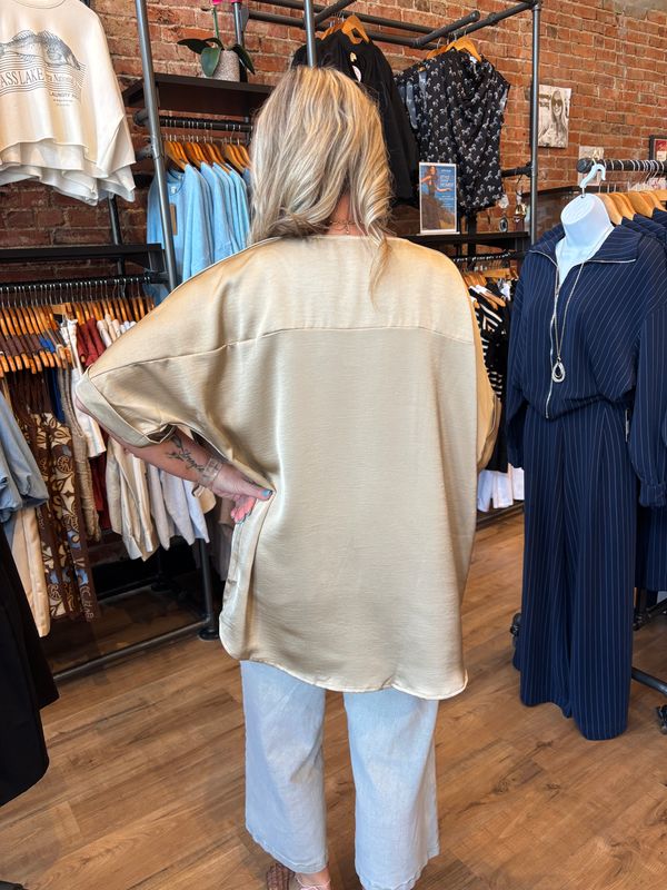 OVERSIZED V NECK BLOUSE