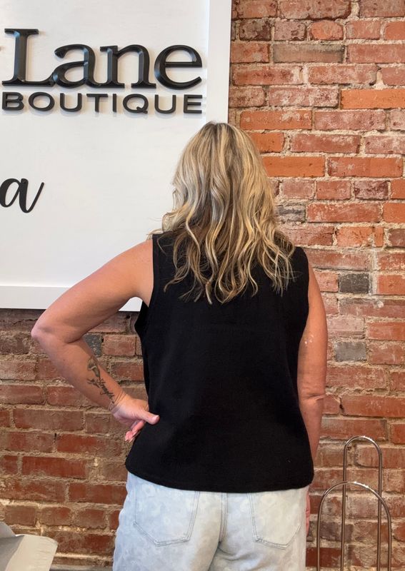 MOCK NECK SLEEVELESS TOP