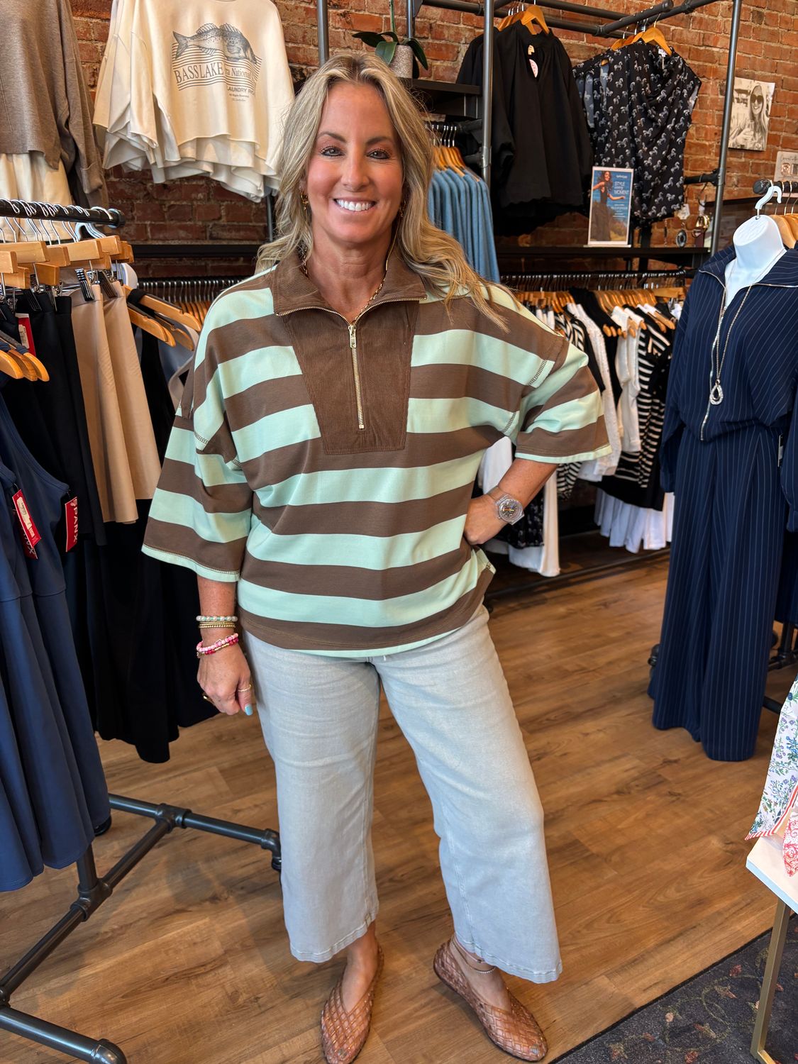 STRIPED CORDUROY COLLAR TOP