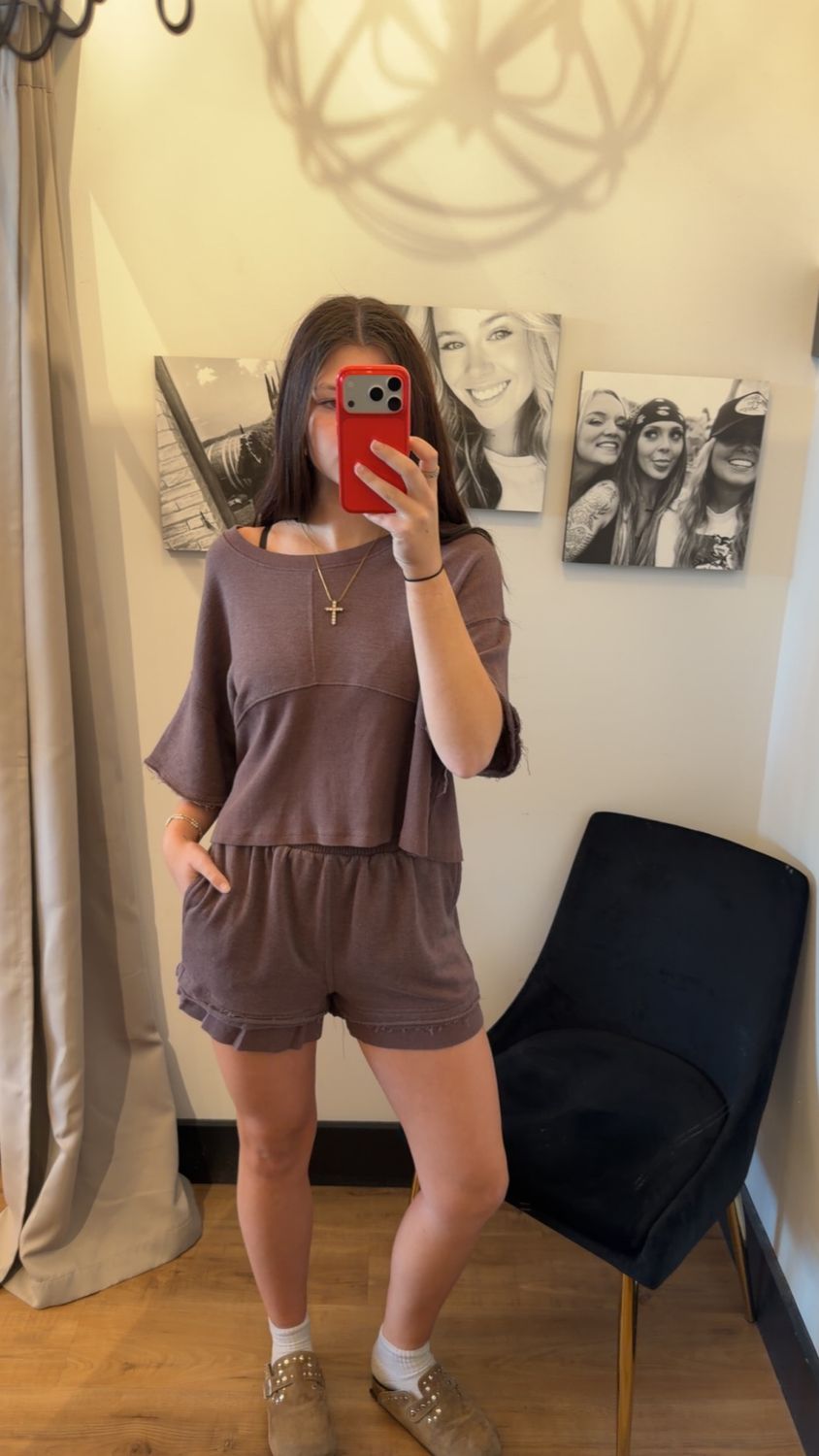 BOXY HALF SLEEVE TOP