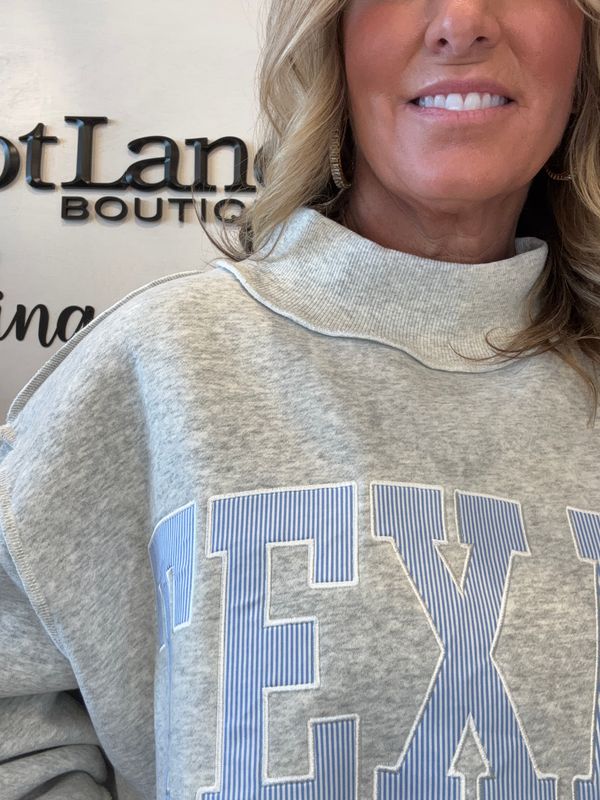 TEXAS EMBROIDERED MOCKNECK