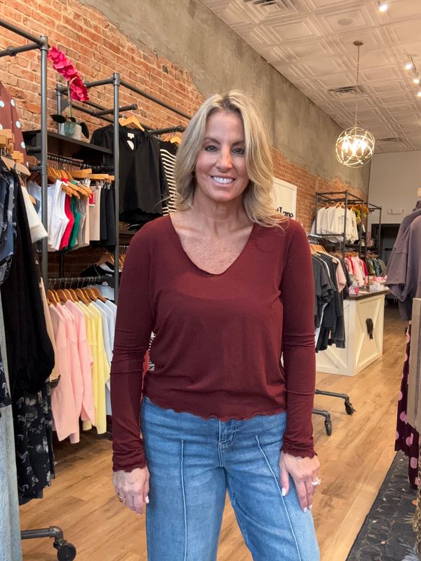 LIGHTWEIGHT KNIT L/S TOP