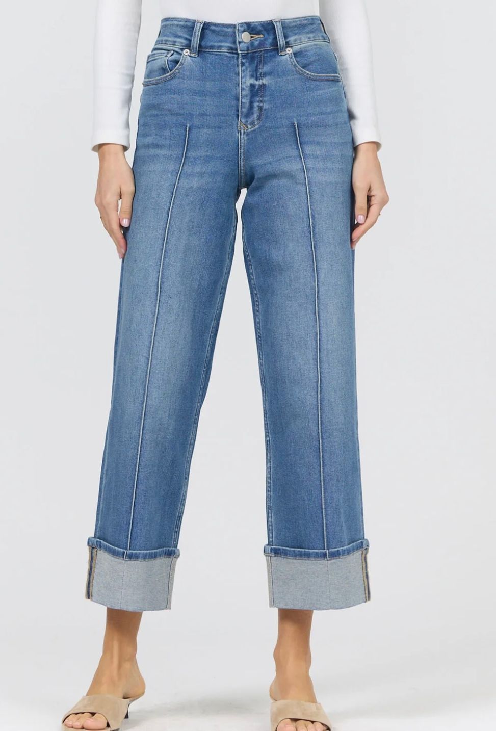 HOLLY STRAIGHT LEG CROPPED JEAN