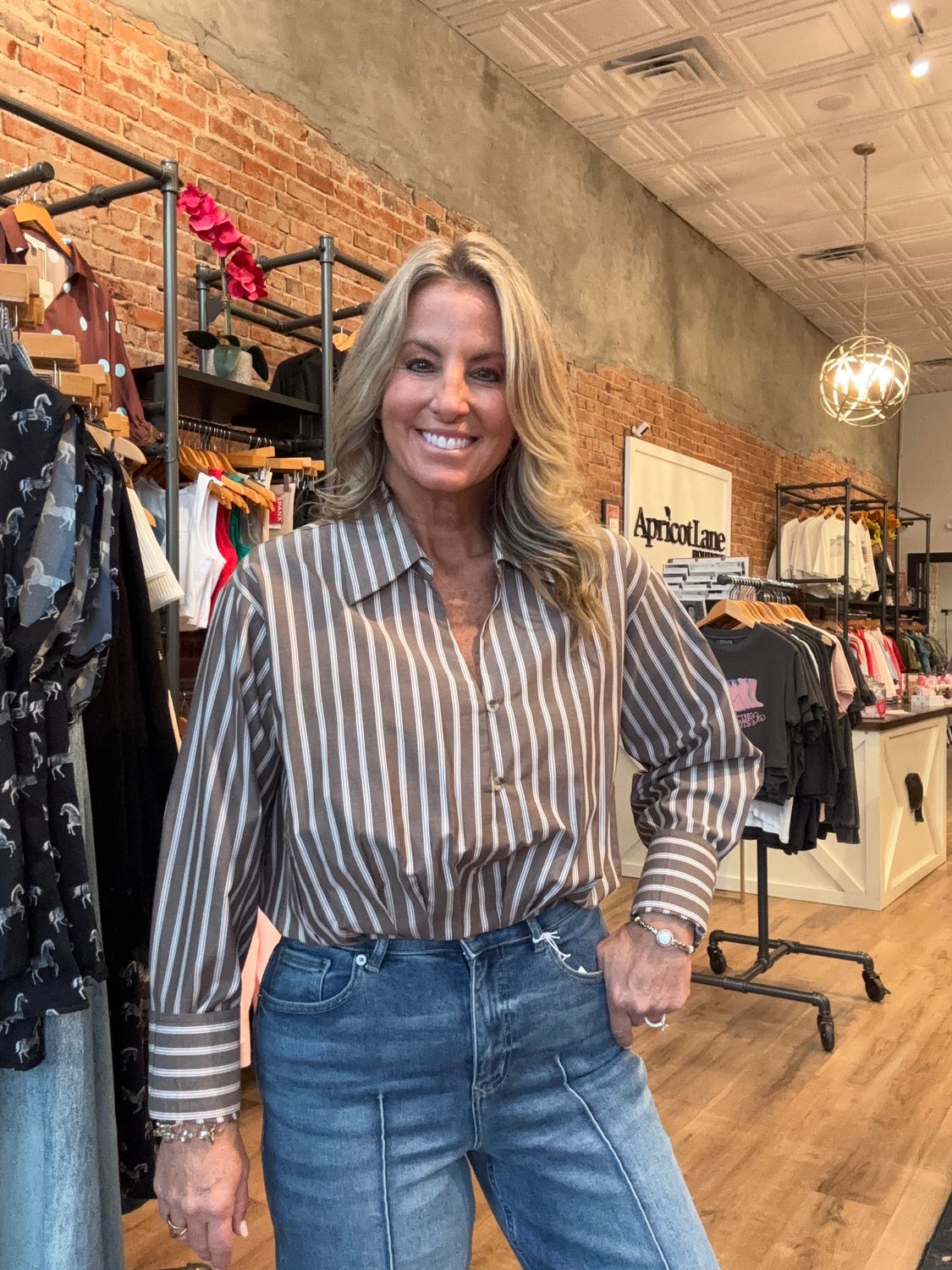 STRIPED COLLARED BLOUSE W/BANDED WAIST