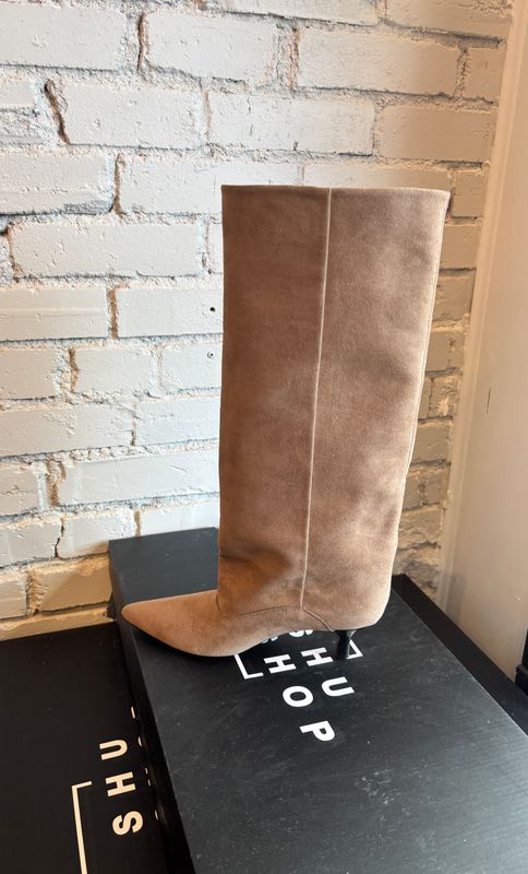 YVONNE TALL SUEDE BOOT