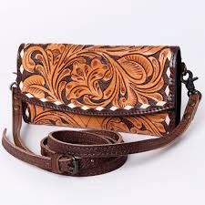 ADBG889P Tooled Trifold Pocketbook