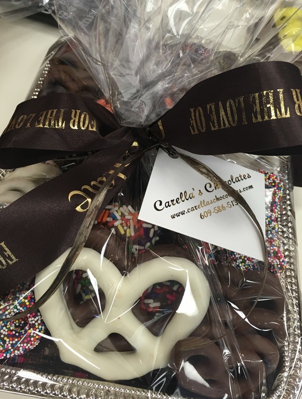 Ever Popular Pretzel Tray.  Assorted with Large 3 Ring Pretzels and minis. approx. 1 1/2 lbs. Wrapped with Bow.