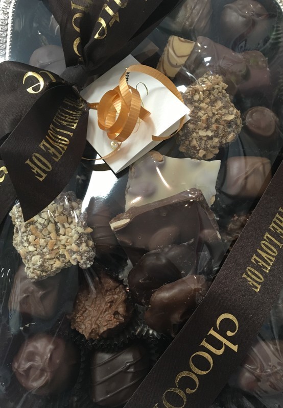 Mixed Milk and Dark Chocolates (1.25 lb Tray)