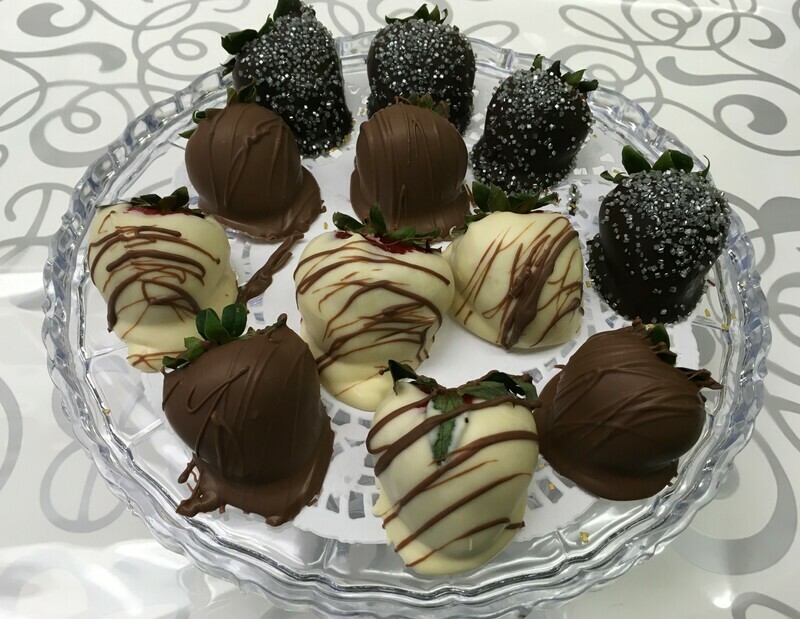 Silver Anniversary Berries - Dark &amp; White Chocolate 4+4+4