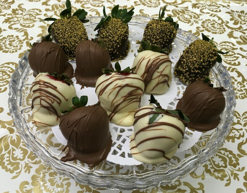 Golden Anniversary Berries - Dark &amp; White Chocolate 4+4+4