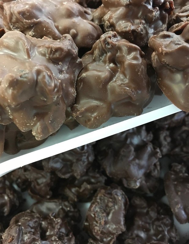 F - Raisin Clusters