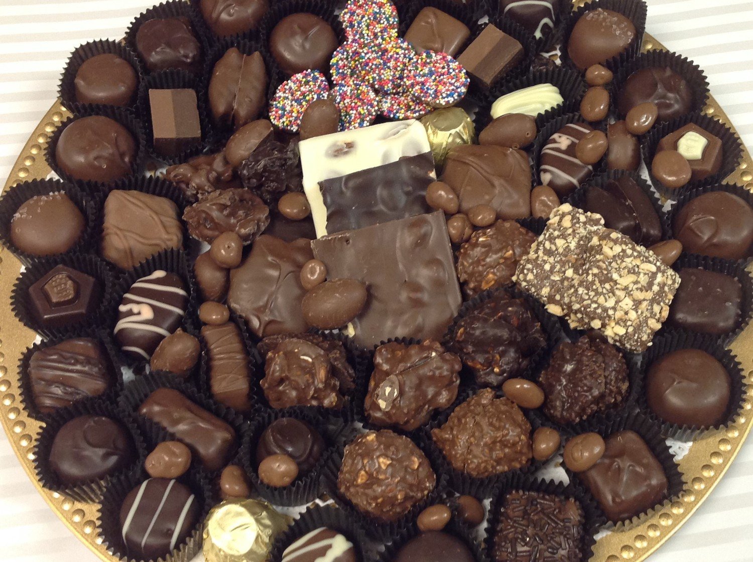 F - 2.5lb. Party Tray.  Milk and Dark.  Wrapped with Bow.
