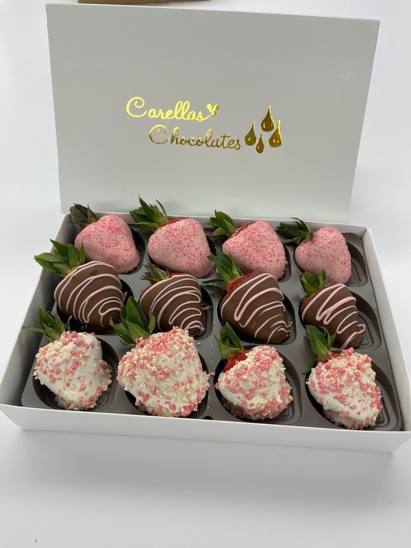 12 Festive Chocolate Covered Strawberries for Mom or Anyone!