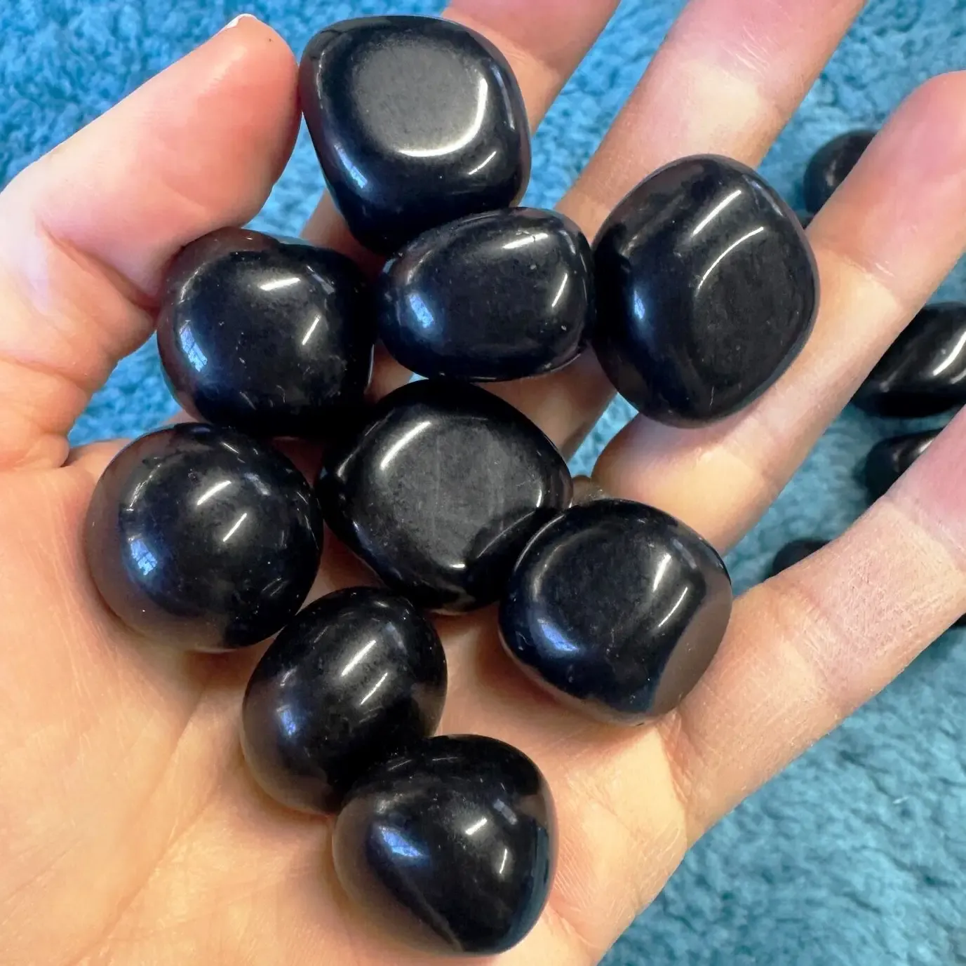 Svart obsidian – skydd &amp; rensning