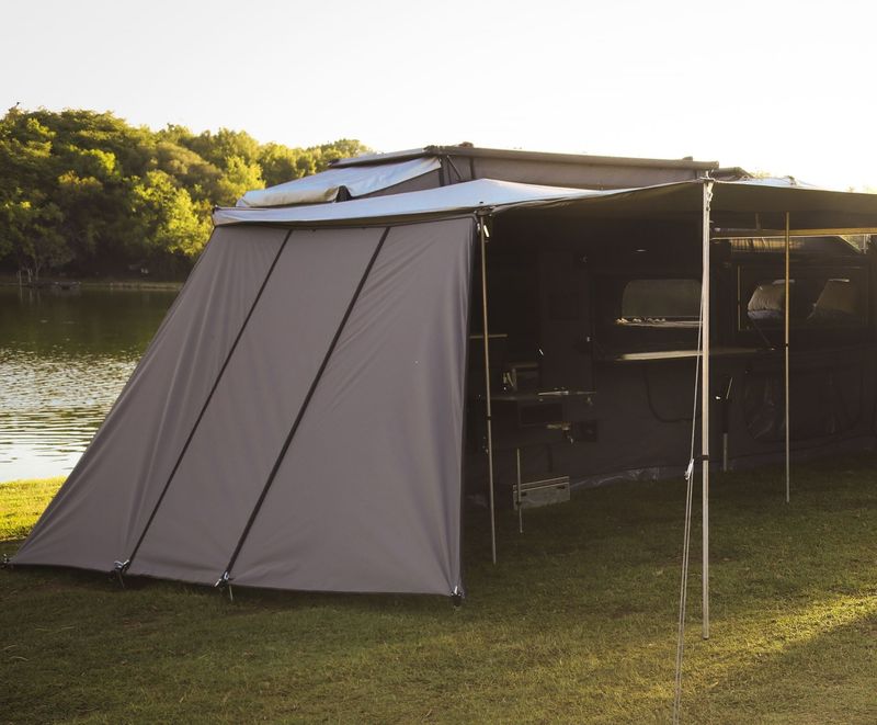 Awning side panel for kitchen side (single)