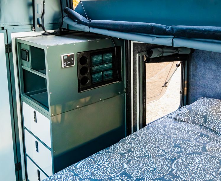 220V 9000BTU Air-conditioner (incl installation)