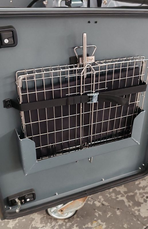 HotRods U-Braai mounted in nose box door