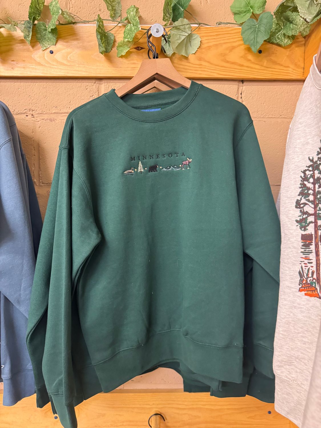 Minnesota Wildlife Strip Crewneck, Size: S