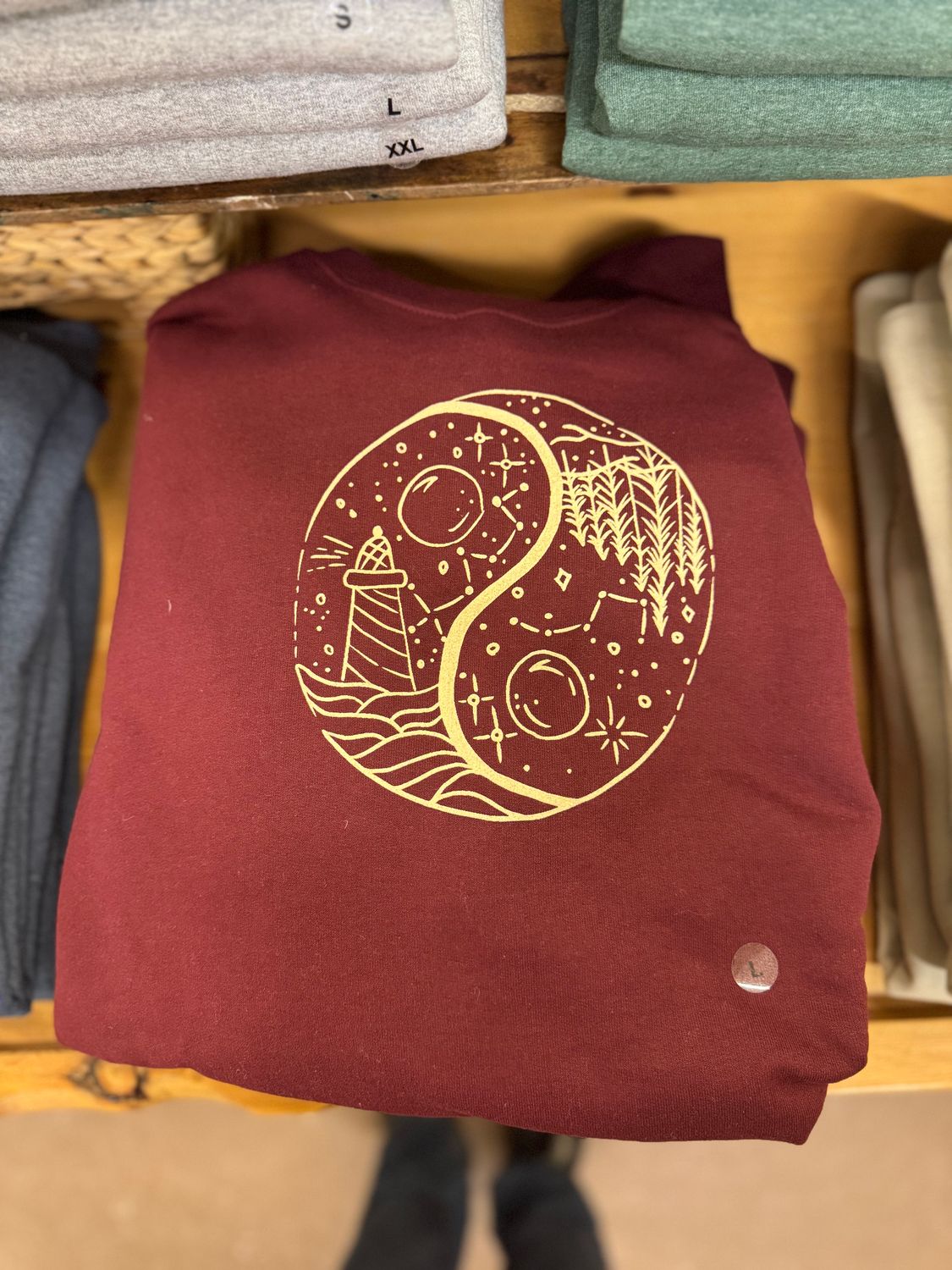 Lake Superior Lighthouse Yin Yang Crew Neck, Size: S