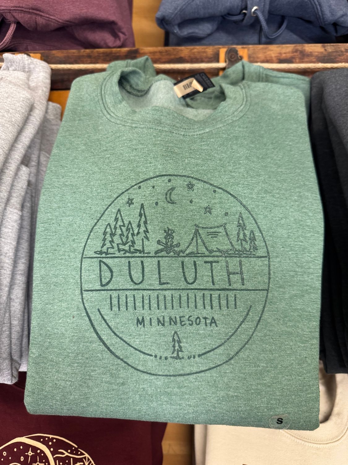 Duluth Camping Scene Circle Crewneck Sage, Size: S
