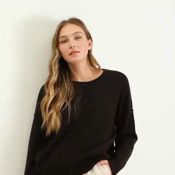 Solid Crewneck Front Seam Knit Sweater - BLACK