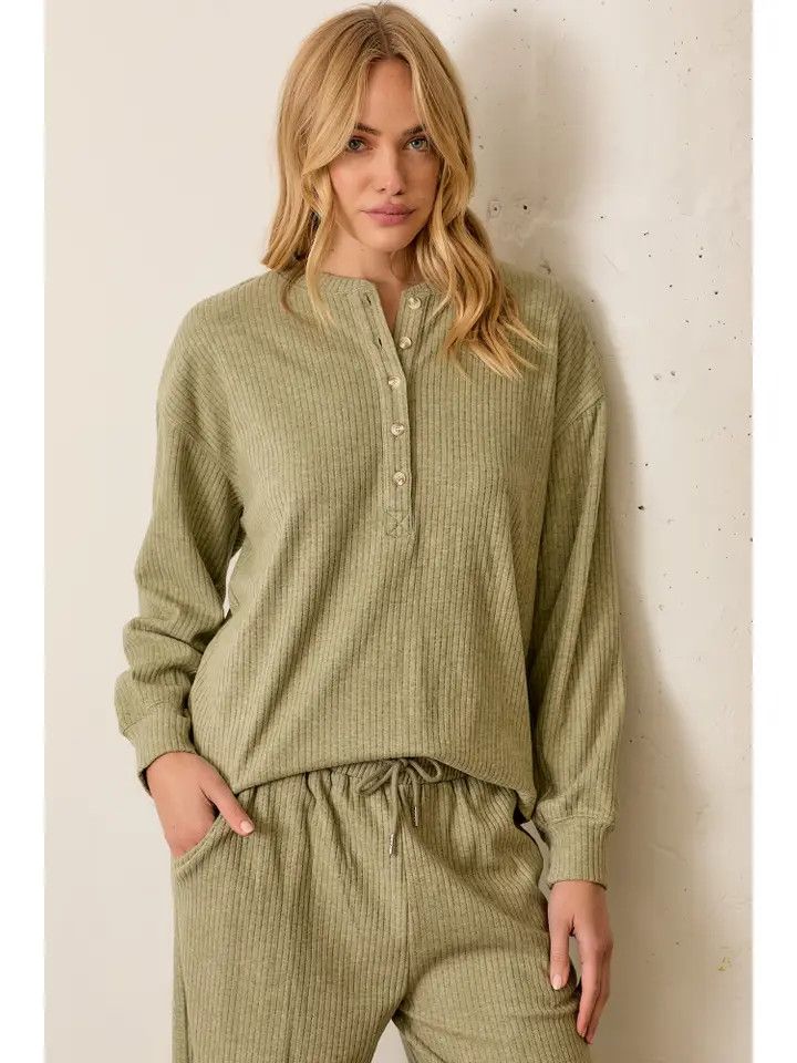 Long Sleeve Top W Buttons - GREEN