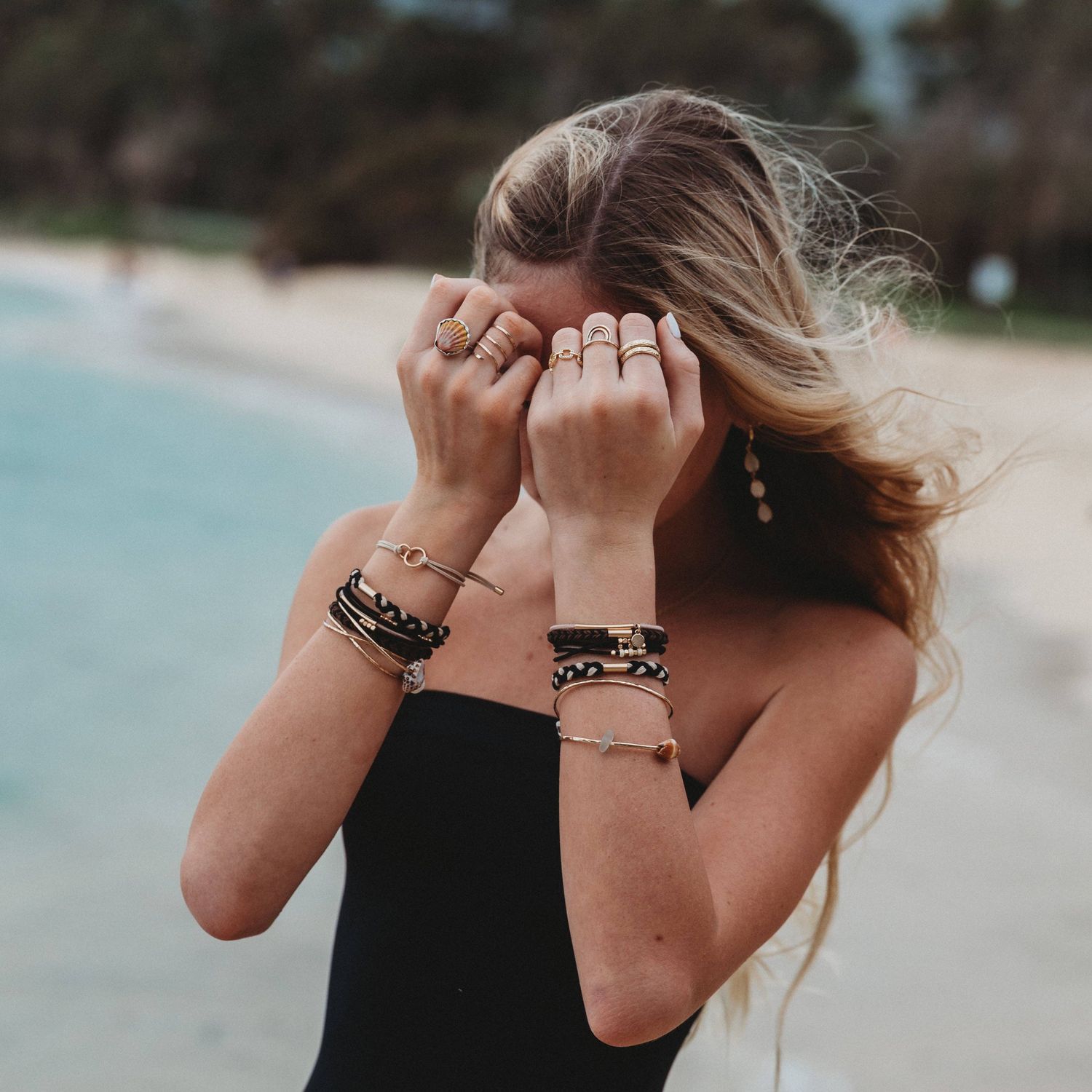 "Connect" Black &amp; Cream with Gold Accent Hair Tie Bracelets, Small