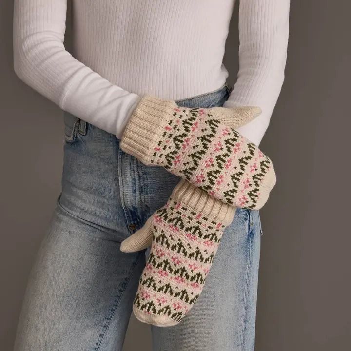 Cream &amp; Pink Floral Pattern Mittens