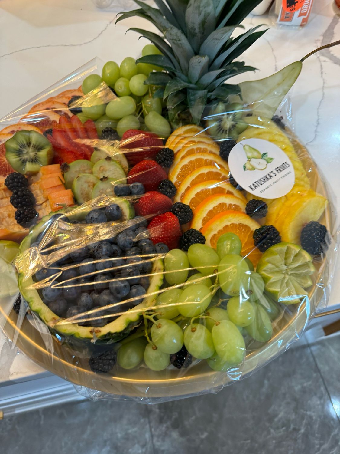 Small Signature Fruit Tray — Serves 1-5 Guests