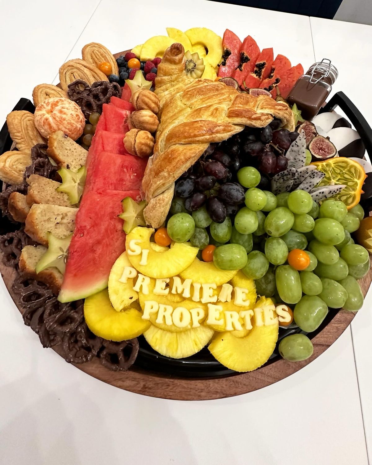 The Signature Grande Luxe Platter