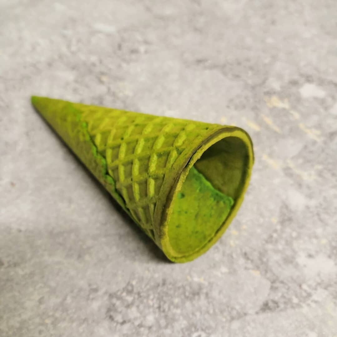 Вафельный рожок зеленый ровный край 110 мм 1 шт