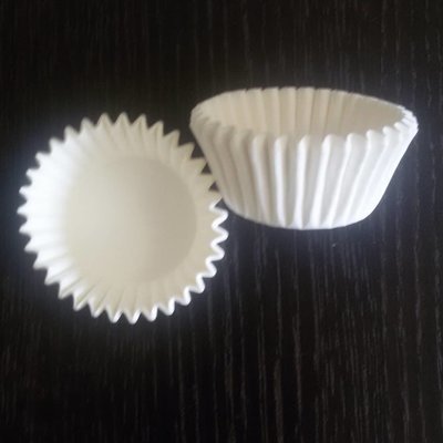 Капсулы бумажные для конфет белые 30*25  мм 25 шт