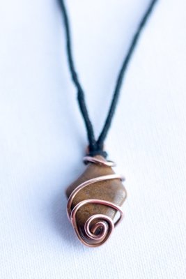 Pendants &amp; Chokers