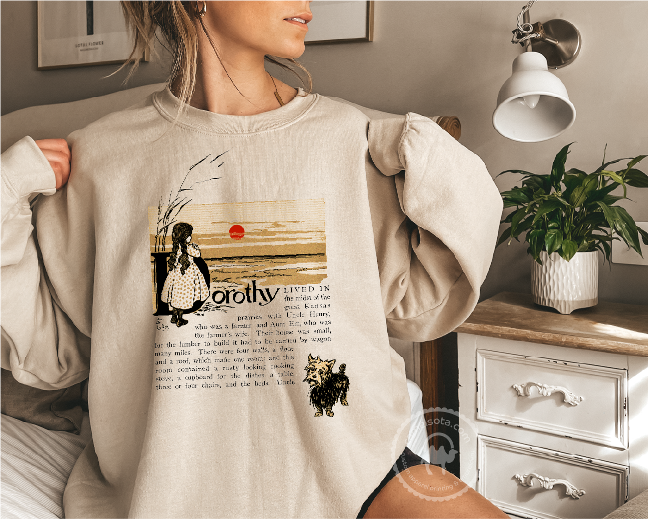Wizard of Oz Sweatshirt, SWEATSHIRT COLOR: NATURAL