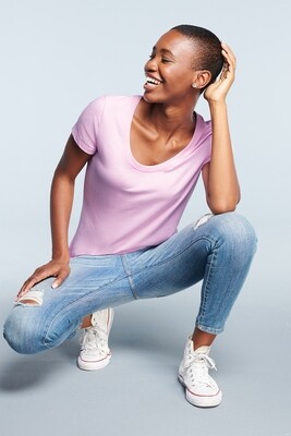 District Women’s Flex Scoop Neck Tee