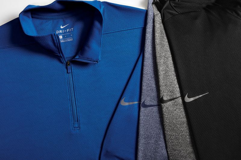 Nike Dry 1/2-Zip Cover-Up
