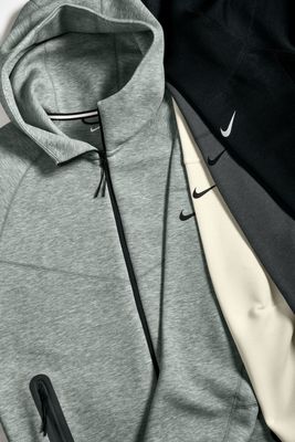 Nike Tech Fleece Full-Zip Hoodie - Men's &amp; Ladies