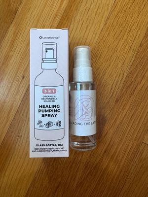 Lubricating pumping spray