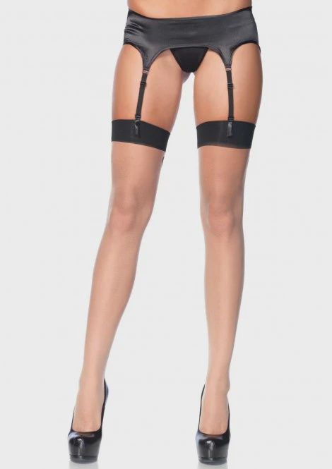 Baroque cuban heel stocking
