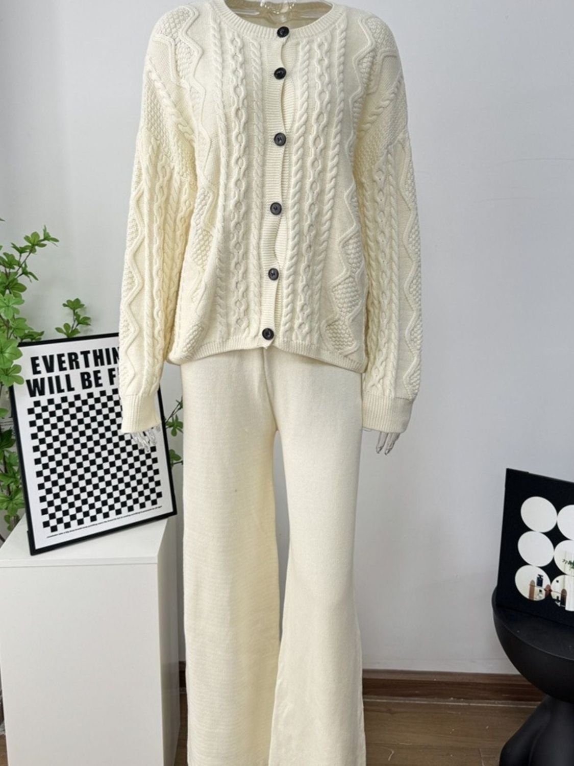 04d64cb1-bf94-49b5-9207-6dce1cb60391-Max