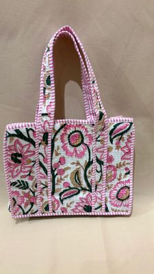 QUILTED TOTE