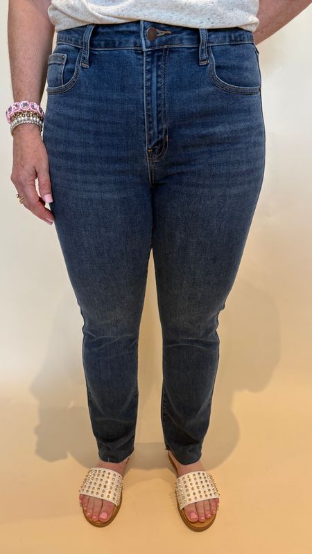 SLIM STRAIGHT