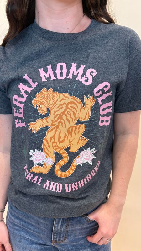 GRAPHIC TEE