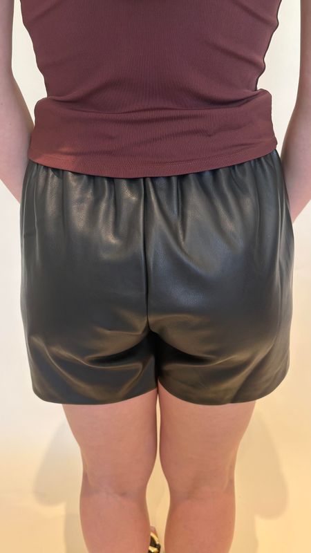 FAUX LEATHER SHORTS