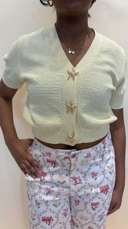 STARFISH BUTTON SWEATER