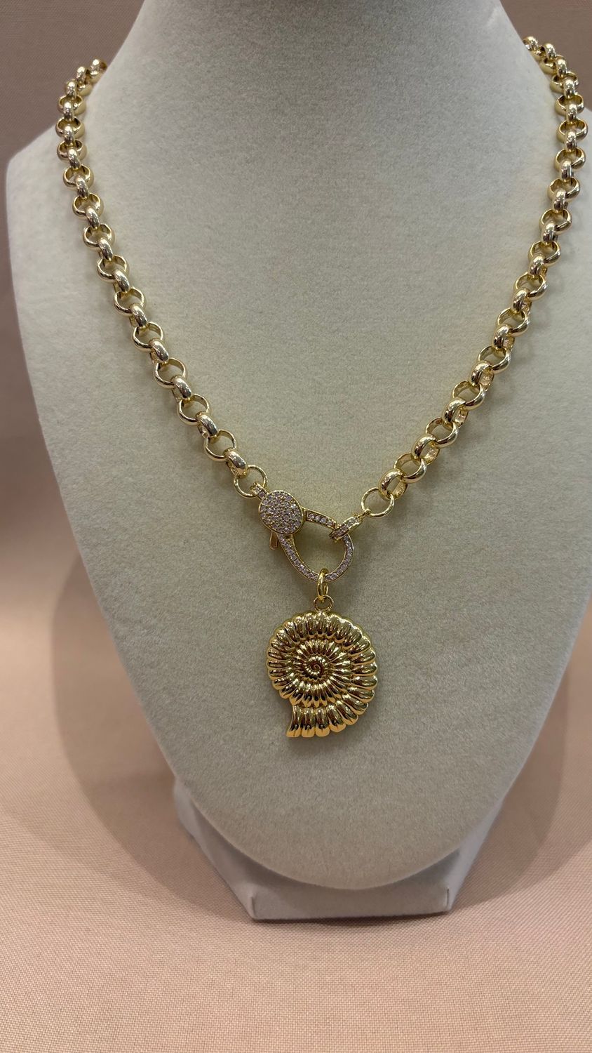 GOLD FILLED PENDANT W CHAIN