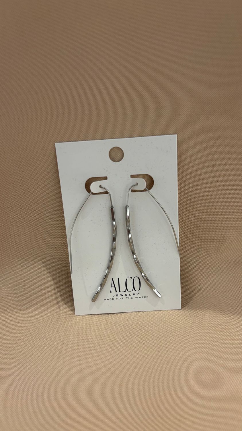 THREAD EARRINGS